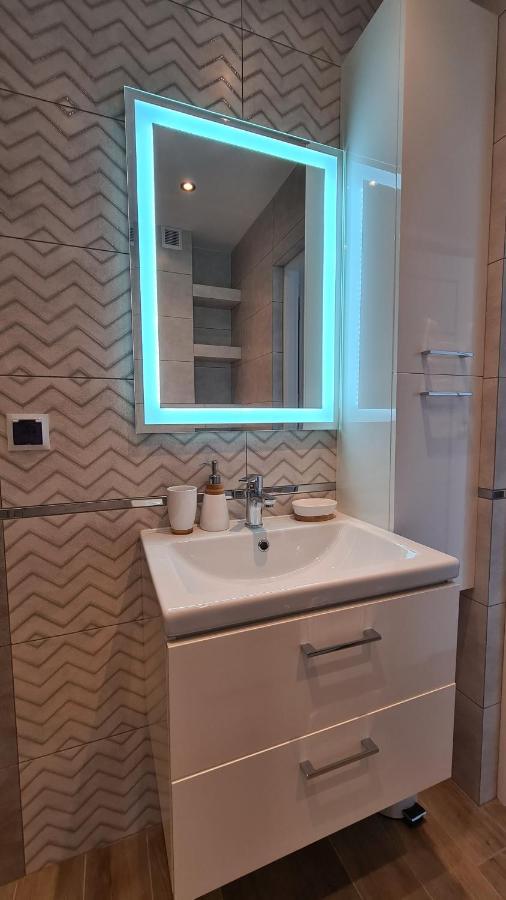 Oświęcim Apartament Deluxe 3 מראה חיצוני תמונה