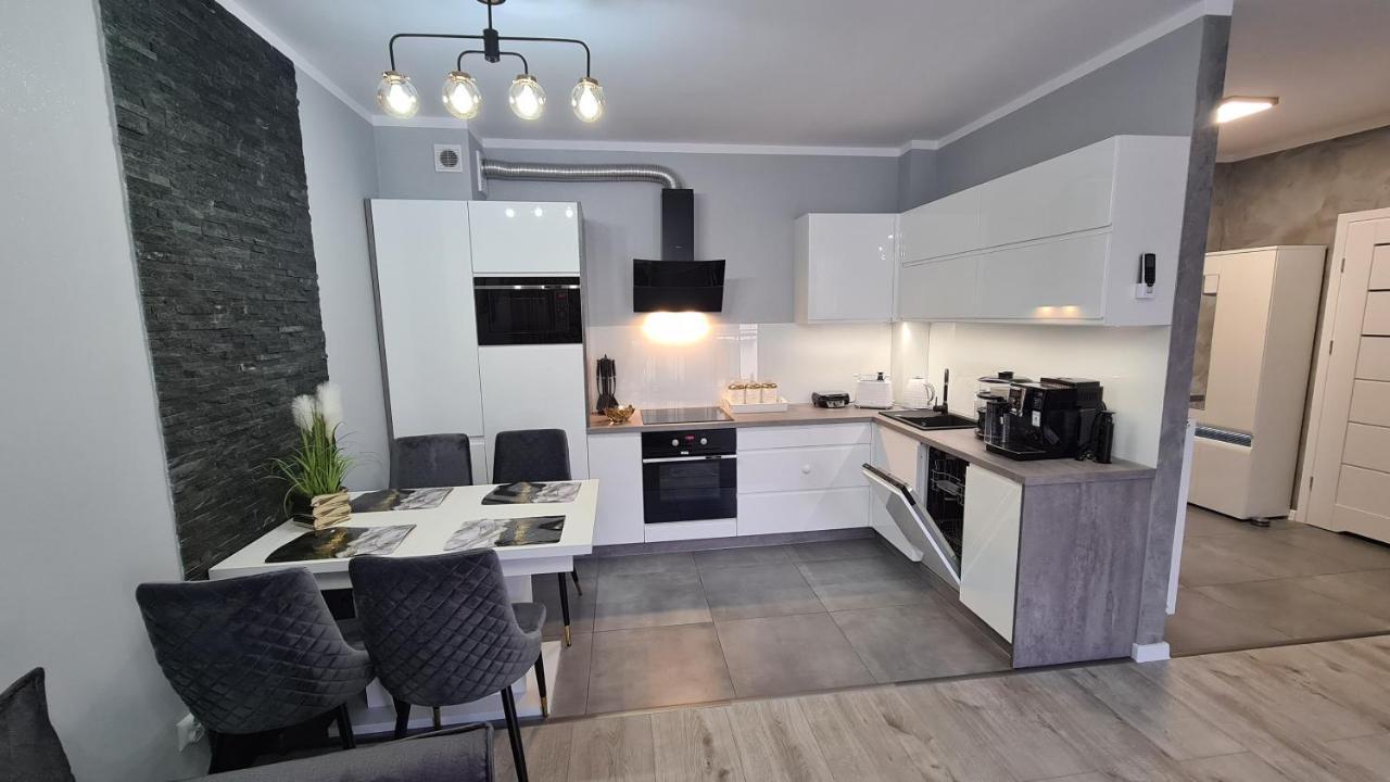 Oświęcim Apartament Deluxe 3 מראה חיצוני תמונה